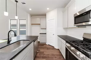 5840 Trout Lily Dr, Montgomery, TX 77316 - Photo 5