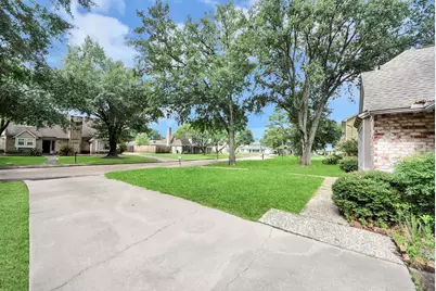 7510 Renmark Drive Lane, Houston, TX 77070 - Photo 45