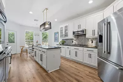 22 Picasso Path Place, The Woodlands, TX 77382 - Photo 15