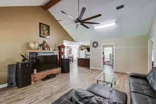 2915 Quailwood St, Houston, TX 77014 - Photo 9