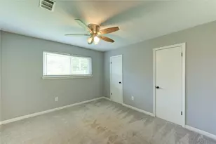 1226 Avenue H, Danbury, TX 77534 - Photo 17