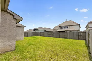 2226 Sereno Shrs Dr, Texas City, TX 77568 - Photo 43