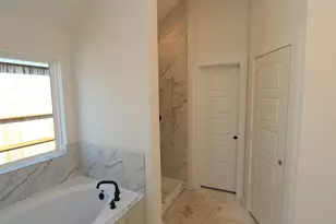 3405 Moraine Lk Dr, Santa Fe, TX 77510 - Photo 5