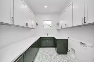605 W Clay St, Houston, TX 77019 - Photo 35