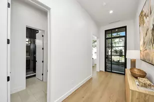 605 W Clay St, Houston, TX 77019 - Photo 9