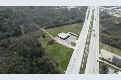 2200 Tallant Street, Baytown, TX 77520 - Photo 9