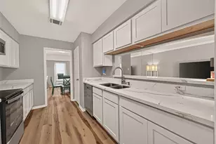 14737 Perthshire Rd, Houston, TX 77079 - Photo 9