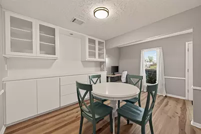 14737 Perthshire Road, Houston, TX 77079 - Photo 5