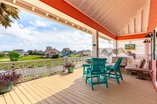 2296 E Crab St, Crystal Beach, TX 77650 - Photo 5