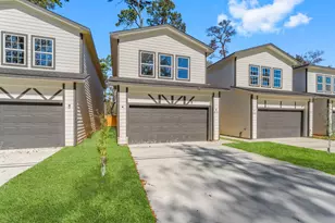 8153 Crestview Dr, Houston, TX 77028 - Photo 1