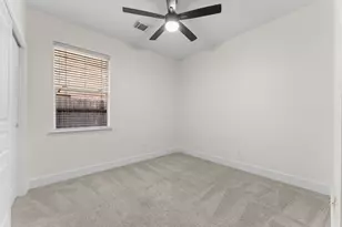 135 S Holly Laurel Cir, The Woodlands, TX 77382 - Photo 15