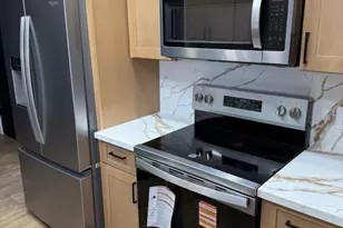 674 Meadowgreen Dr, Port Neches, TX 77651 - Photo 7