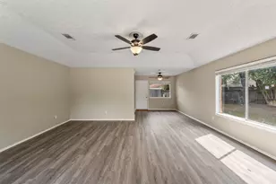 21018 Verdecove Ln, Spring, TX 77388 - Photo 5