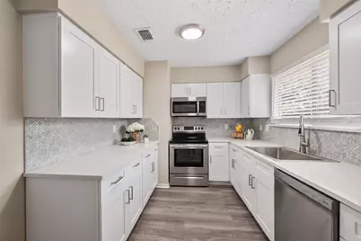 21018 Verdecove Lane, Spring, TX 77388 - Photo 9