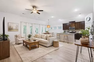 396 Nocturne Rdg Dr, Conroe, TX 77318 - Photo 5