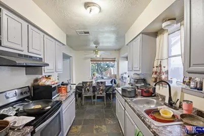 1618 Oakbury Drive, Missouri City, TX 77489 - Photo 11