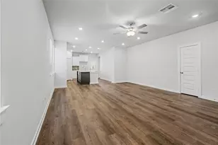 6423 Bolinas Ct, Rosharon, TX 77583 - Photo 5