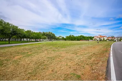 1307 Horseshoe Drive, Sugar Land, TX 77478 - Photo 7