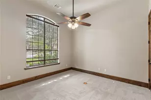 6 Sheephorn Ct, The Woodlands, TX 77354 - Photo 5