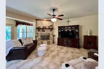 6 Sheephorn Court, The Woodlands, TX 77354 - Photo 9