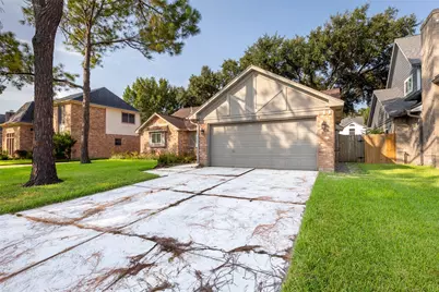 1019 Sugar Mountain Court, Sugar Land, TX 77498 - Photo 3