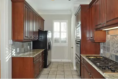 6215 Sutherland Square, Houston, TX 77081 - Photo 3