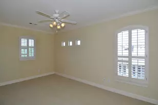 6215 Sutherland Square, Houston, TX 77081 - Photo 15