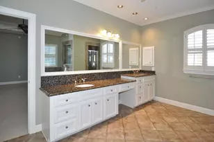 6215 Sutherland Square, Houston, TX 77081 - Photo 19