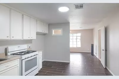 3322 McCrarey Drive, Houston, TX 77088 - Photo 5