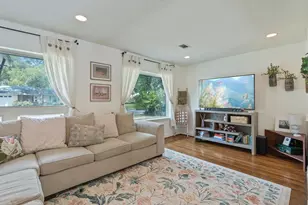 1119 W 30th St, Houston, TX 77018 - Photo 7