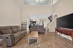 631 Honeysuckle Vine Dr, Rosenberg, TX 77469 - Photo 9