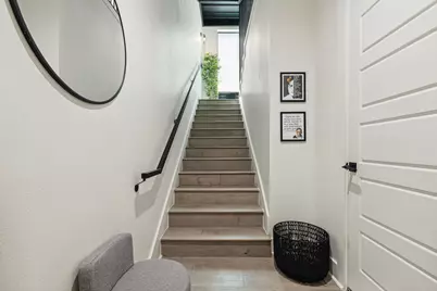 422 W 9th Street #106, Dallas, TX 75208 - Photo 3