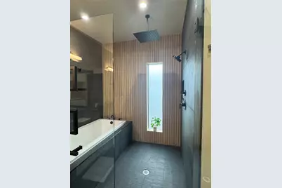 422 W 9th Street #106, Dallas, TX 75208 - Photo 37