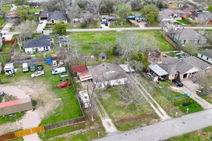 6109 Hertford St, Houston, TX 77048 - Photo 9