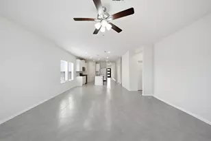 2703 Fairfield Landing Ln, Pearland, TX 77089 - Photo 9