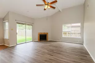 12627 Day Hollow Ln, Houston, TX 77070 - Photo 5