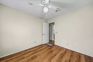 9915 Villa Verde Dr, Houston, TX 77064 - Photo 13