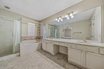 9915 Villa Verde Drive, Houston, TX 77064 - Photo 19