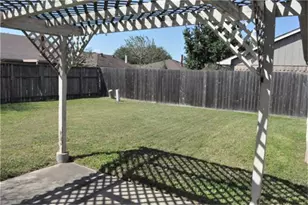 2119 Fountain Dr, Sugar Land, TX 77478 - Photo 15