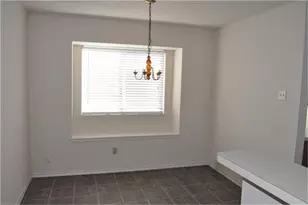 2119 Fountain Dr, Sugar Land, TX 77478 - Photo 7