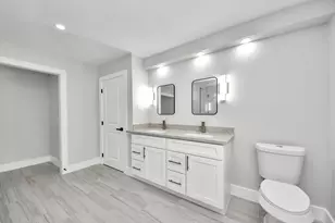 6023 Lattimer Dr, Houston, TX 77035 - Photo 45