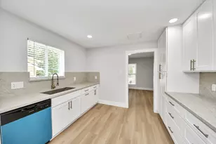 6023 Lattimer Dr, Houston, TX 77035 - Photo 5