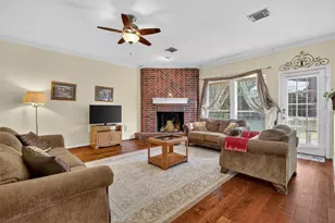 1306 N Gabriel River Cir, Sugar Land, TX 77478 - Photo 17
