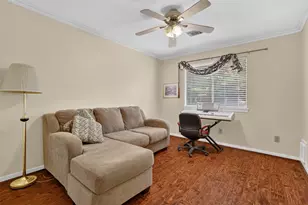 1306 N Gabriel River Cir, Sugar Land, TX 77478 - Photo 37
