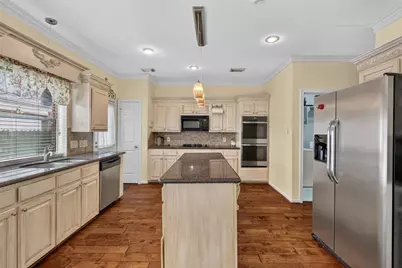 1306 N Gabriel River Circle, Sugar Land, TX 77478 - Photo 25