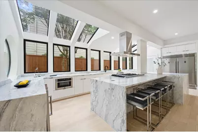 2135 Quenby Street, Houston, TX 77005 - Photo 1