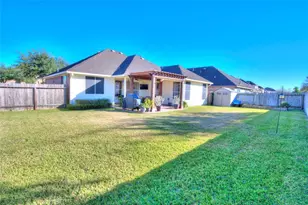 3608 Burwood Ct, Pearland, TX 77584 - Photo 15