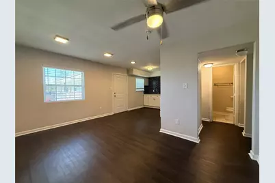 1824 Thonig Road #11, Houston, TX 77055 - Photo 3