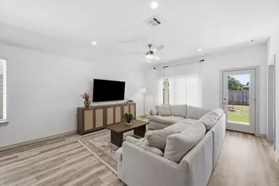 6575 Alexis Street, Beaumont, TX 77708 - Photo 9