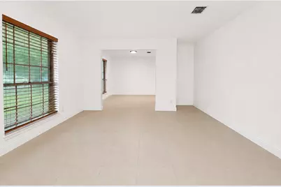10835 Sageberry Drive, Houston, TX 77089 - Photo 9